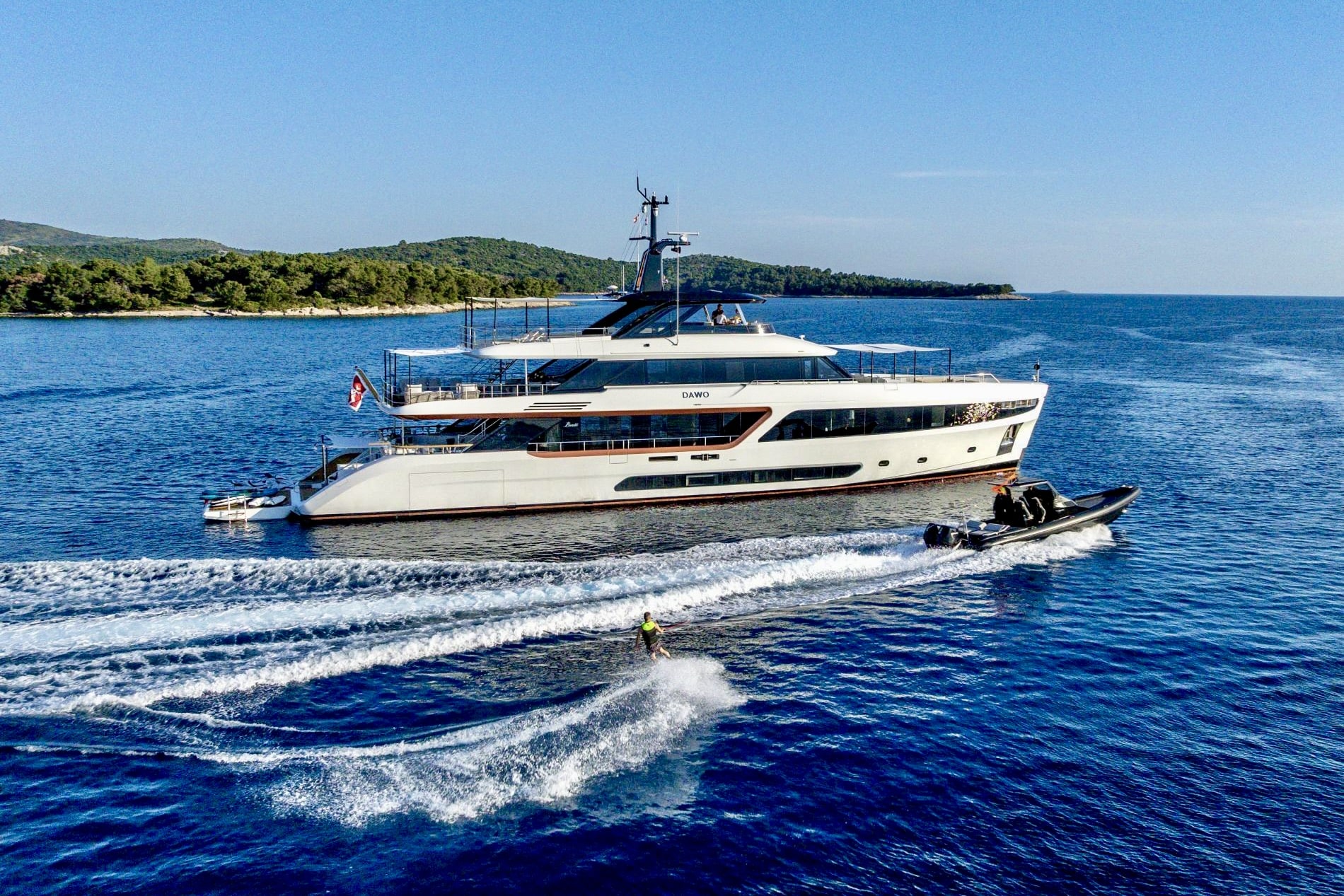 luxury motor yacht DAWO