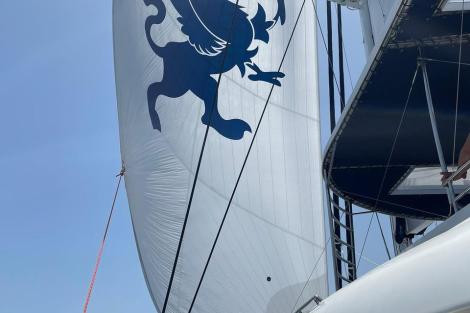 Review img # 2 of the yacht BLUE GRIFFIN