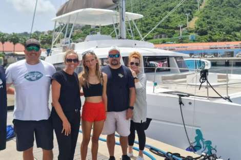 Review img # 71 of the yacht C SISTERS