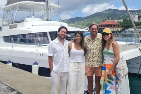 Review img # 66 of the yacht C SISTERS