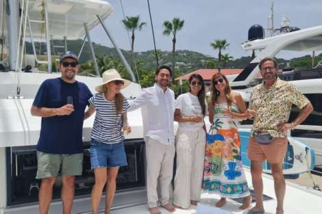 Review img # 70 of the yacht C SISTERS