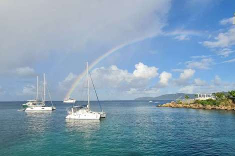 Review img # 60 of the yacht C SISTERS