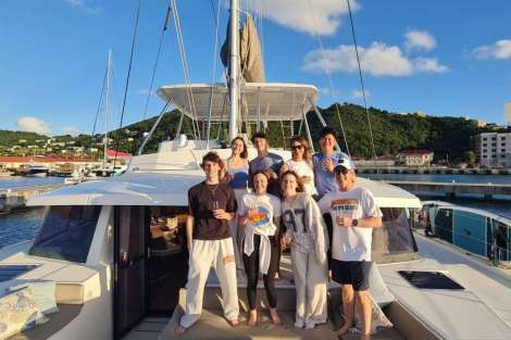 Review img # 57 of the yacht C SISTERS
