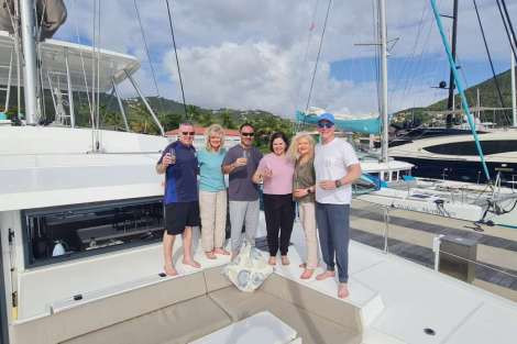 Review img # 40 of the yacht C SISTERS