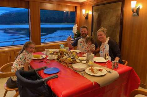 Review img # 11 of the yacht Dauntless