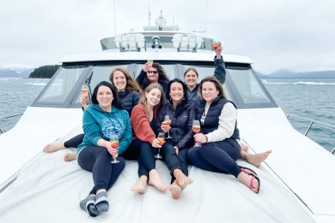 Review img # 1 of the yacht Dauntless