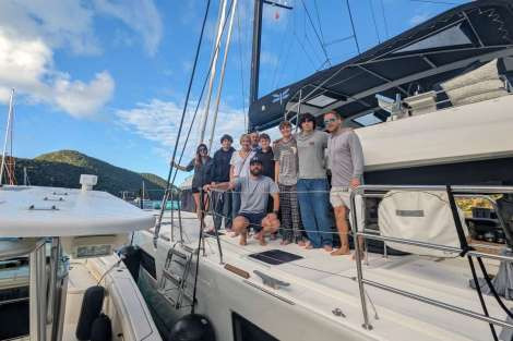 Review img # 56 of the yacht DRAGONFLY