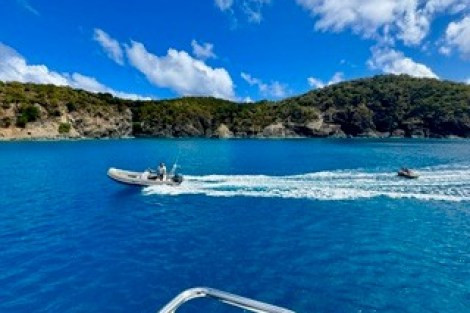 Review img # 51 of the yacht DRAGONFLY