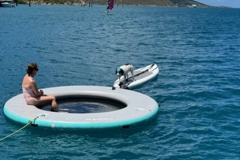Review img # 16 of the yacht DRAGONFLY