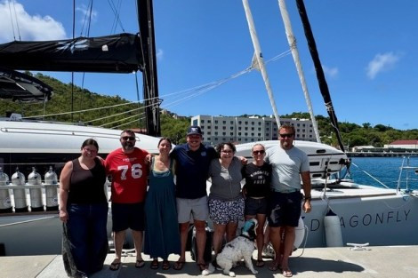 Review img # 9 of the yacht DRAGONFLY