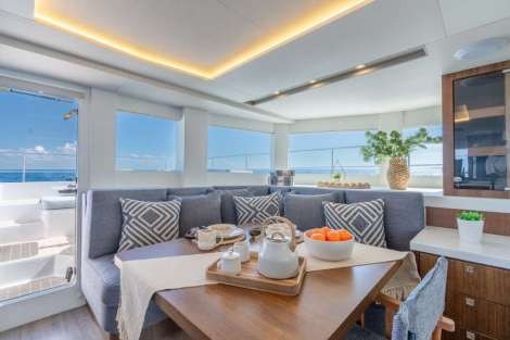 Review img # 23 of the yacht EARNOUT
