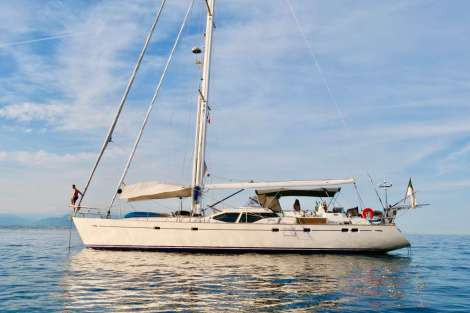 Review img # 39 of the yacht ELVIS MAGIC
