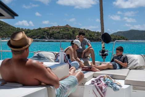 Review img # 36 of the yacht ISLAND KISSES