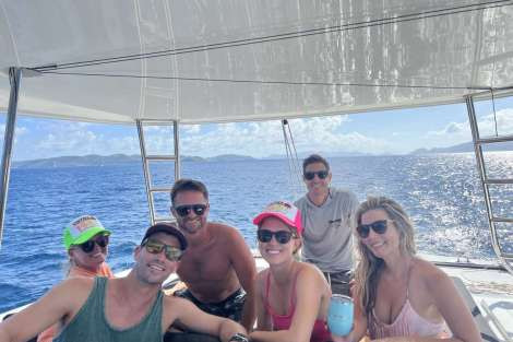 Review img # 4 of the yacht KARMA