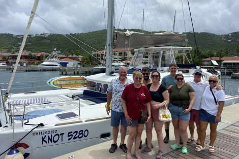 Review img # 4 of the yacht KNOT 5280