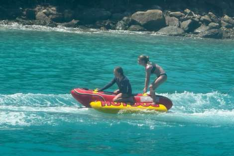 Review img # 117 of the yacht MAKIN MEMORIES