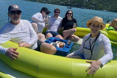 Review img # 123 of the yacht MAKIN MEMORIES