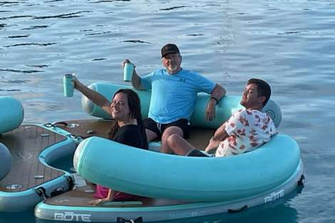 Review img # 114 of the yacht MAKIN MEMORIES