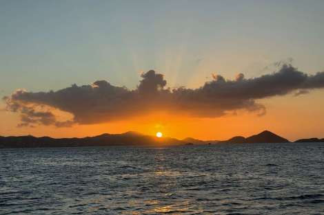 Review img # 103 of the yacht MAKIN MEMORIES