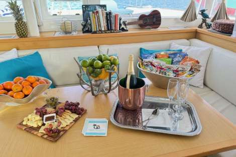 Review img # 87 of the yacht MAKIN MEMORIES
