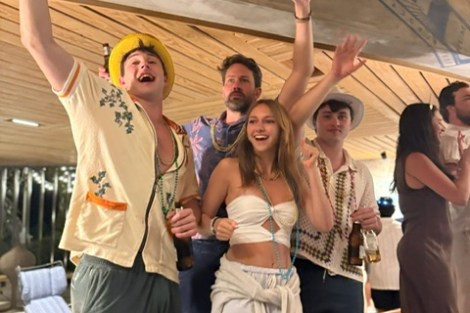 Review img # 60 of the yacht MAKIN MEMORIES