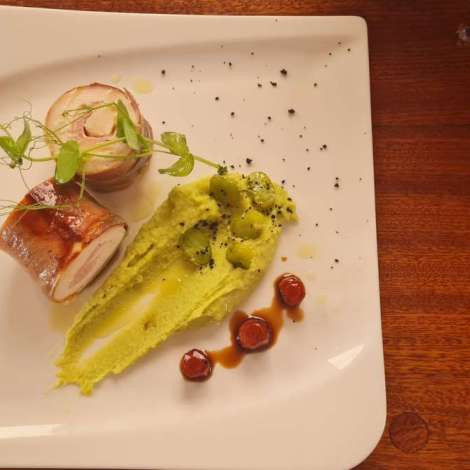 Food onboard Mendula # 4