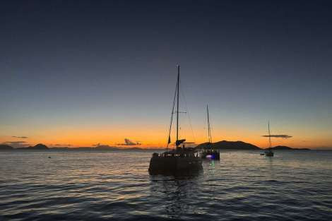Review img # 11 of the yacht Morning Star