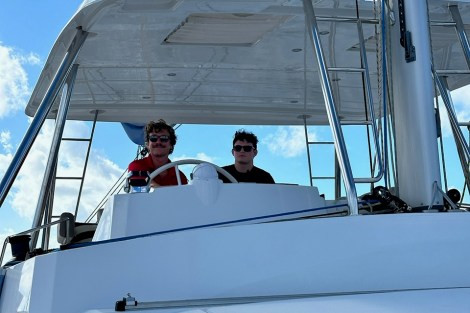 Review img # 94 of the yacht NO INHERITANCE