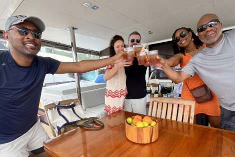 Review img # 34 of the yacht SANDY CINCO