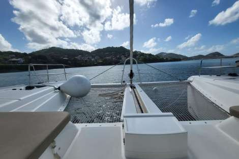 Review img # 25 of the yacht SWAN