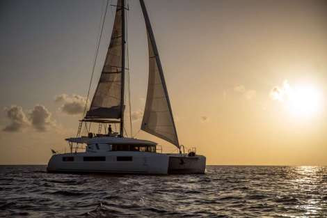 Review img # 17 of the yacht SWAN