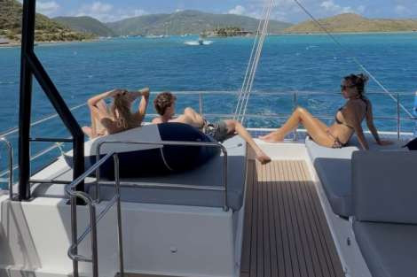 Review img # 11 of the yacht Tranquila