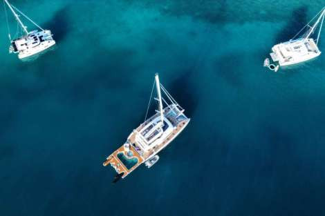 Review img # 3 of the yacht Triwing Endor – Winter