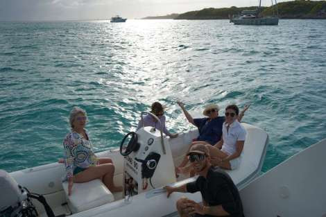 Review img # 3 of the yacht WHISPERS II